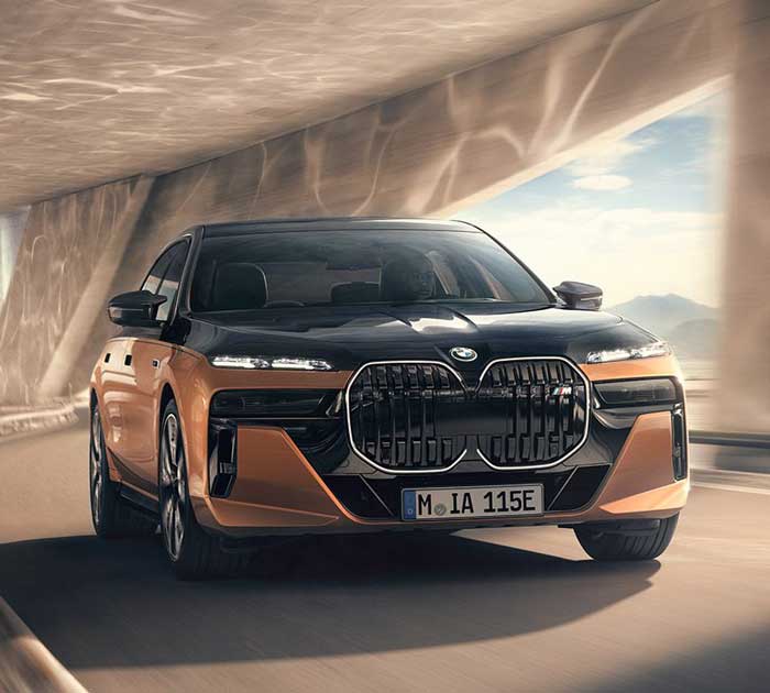 BMW i7, berline luxe électrique.